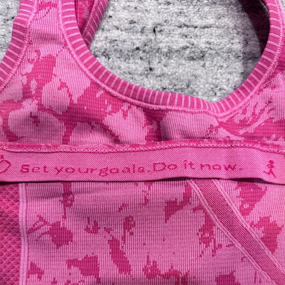 lululemon athletica, Size 6, pink camouflage, racerback tank top. - Picture 5 of 5